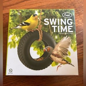 Swing time ceramic bird tire